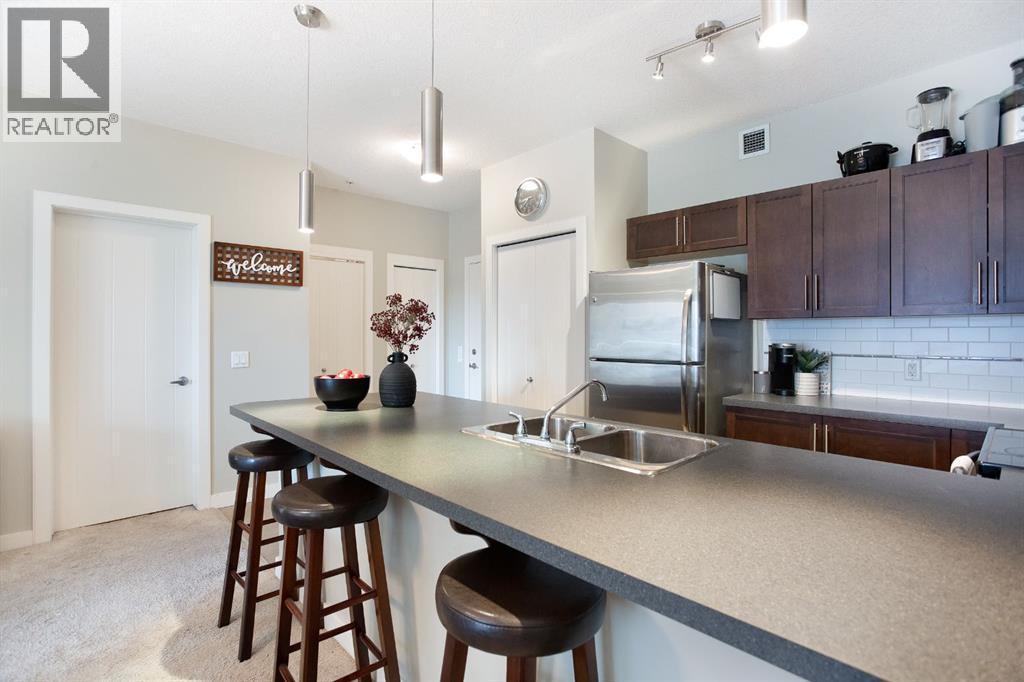 2203, 604 East Lake Boulevard Ne, Airdrie, Alberta  T4A 0G6 - Photo 5 - A2284541