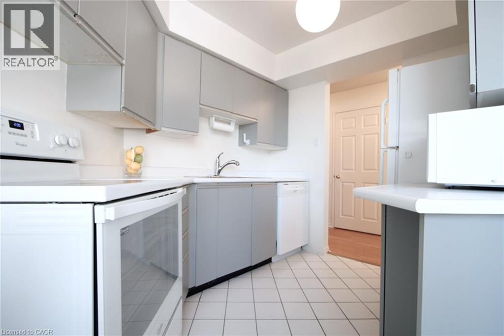 1485 E Lakeshore Road E Unit# 216, Mississauga, Ontario  L5E 3G2 - Photo 17 - 40803527