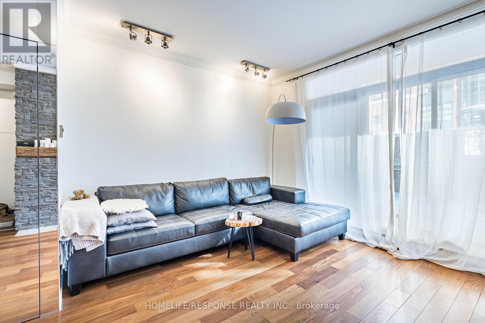 24 Irwin Avenue, Toronto, Ontario  M4Y 1L2 - Photo 16 - C12767962