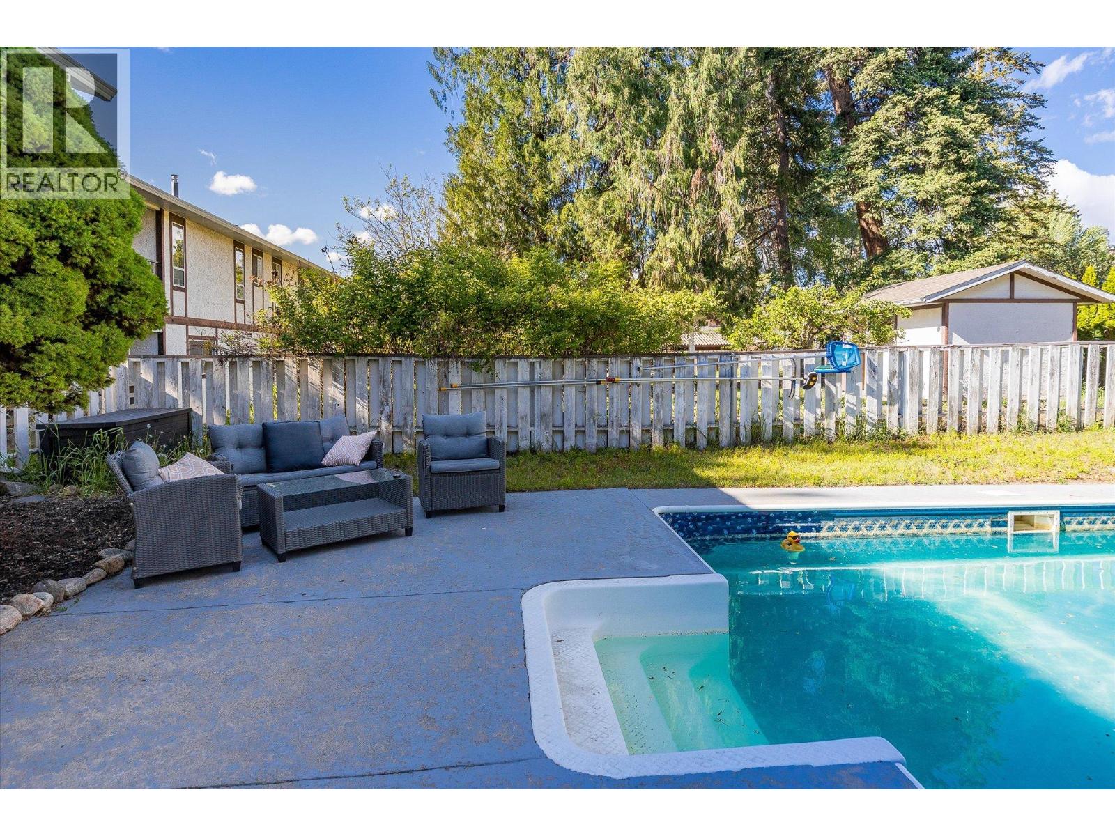 4671 Fordham Road Kelowna Photo 37