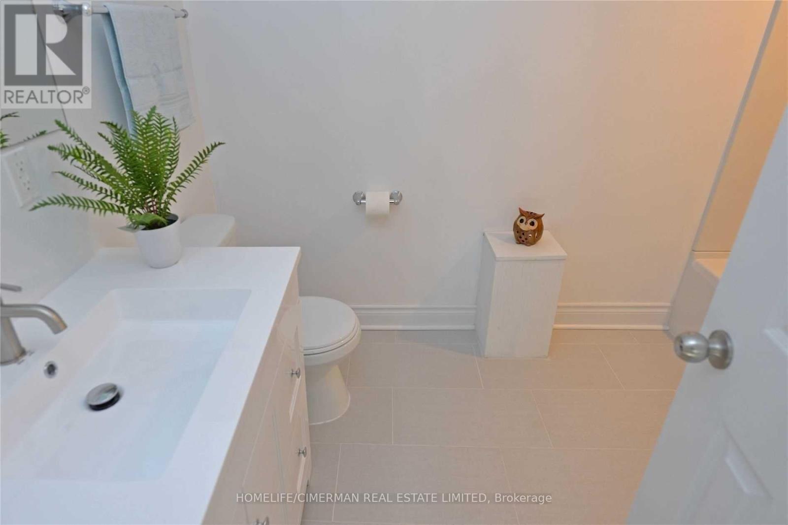 Main Floor - 315 Muriel Avenue, Oshawa, Ontario  L1J 2W8 - Photo 11 - E12767884