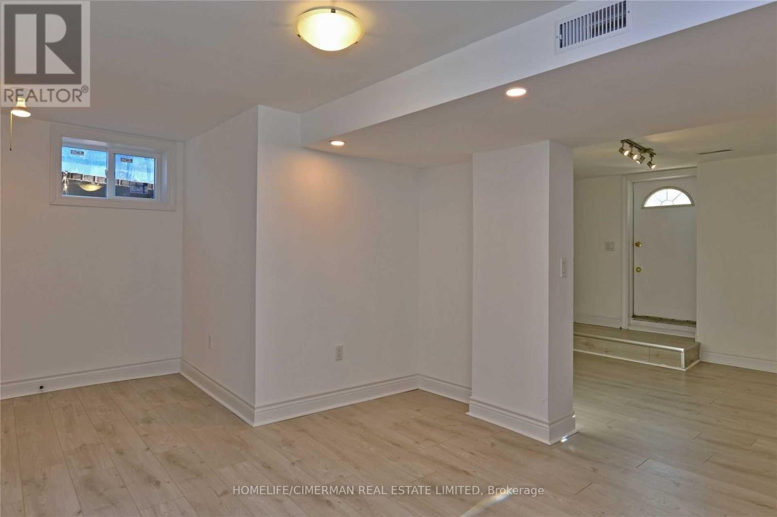 Main Floor - 315 Muriel Avenue, Oshawa, Ontario  L1J 2W8 - Photo 6 - E12767884