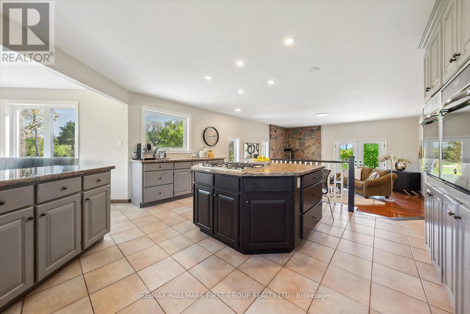 4655 Sideline 6, Pickering, Ontario  L1Y 1A2 - Photo 12 - E12767886