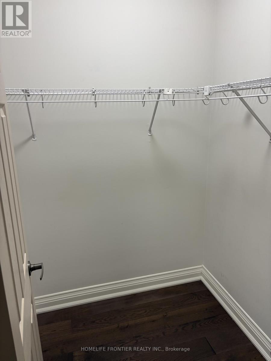 2nd Floor - 2914 Danforth Avenue, Toronto (East End-Danforth), Ontario  M4C 1M1 - Photo 13 - E12767894