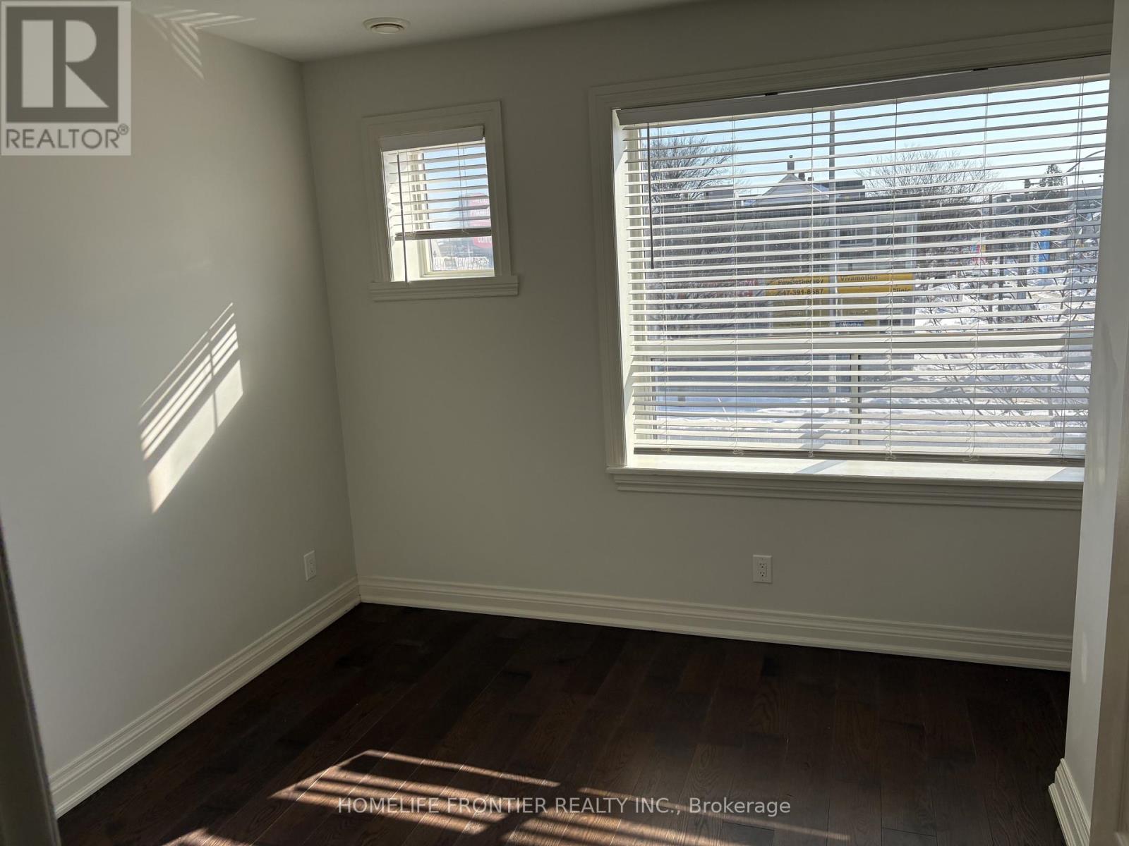 2nd Floor - 2914 Danforth Avenue, Toronto (East End-Danforth), Ontario  M4C 1M1 - Photo 3 - E12767894