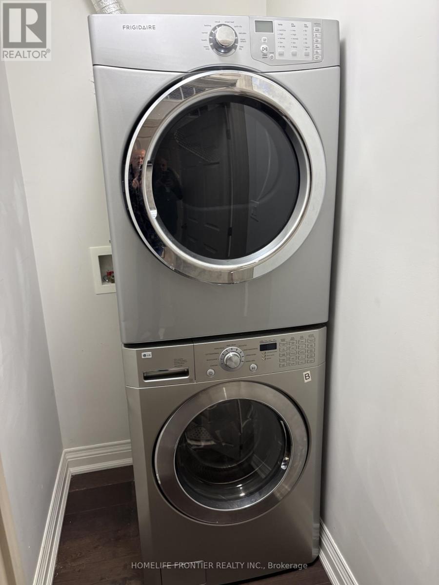 2nd Floor - 2914 Danforth Avenue, Toronto (East End-Danforth), Ontario  M4C 1M1 - Photo 8 - E12767894