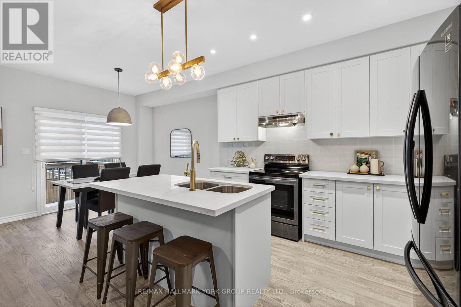 20 Gord Matthews Way, Uxbridge, Ontario  L9P 0E9 - Photo 4 - N12767906