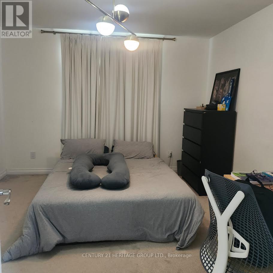 1 - 80 Rockport Crescent, Richmond Hill, Ontario  L4C 2L8 - Photo 11 - N12767922