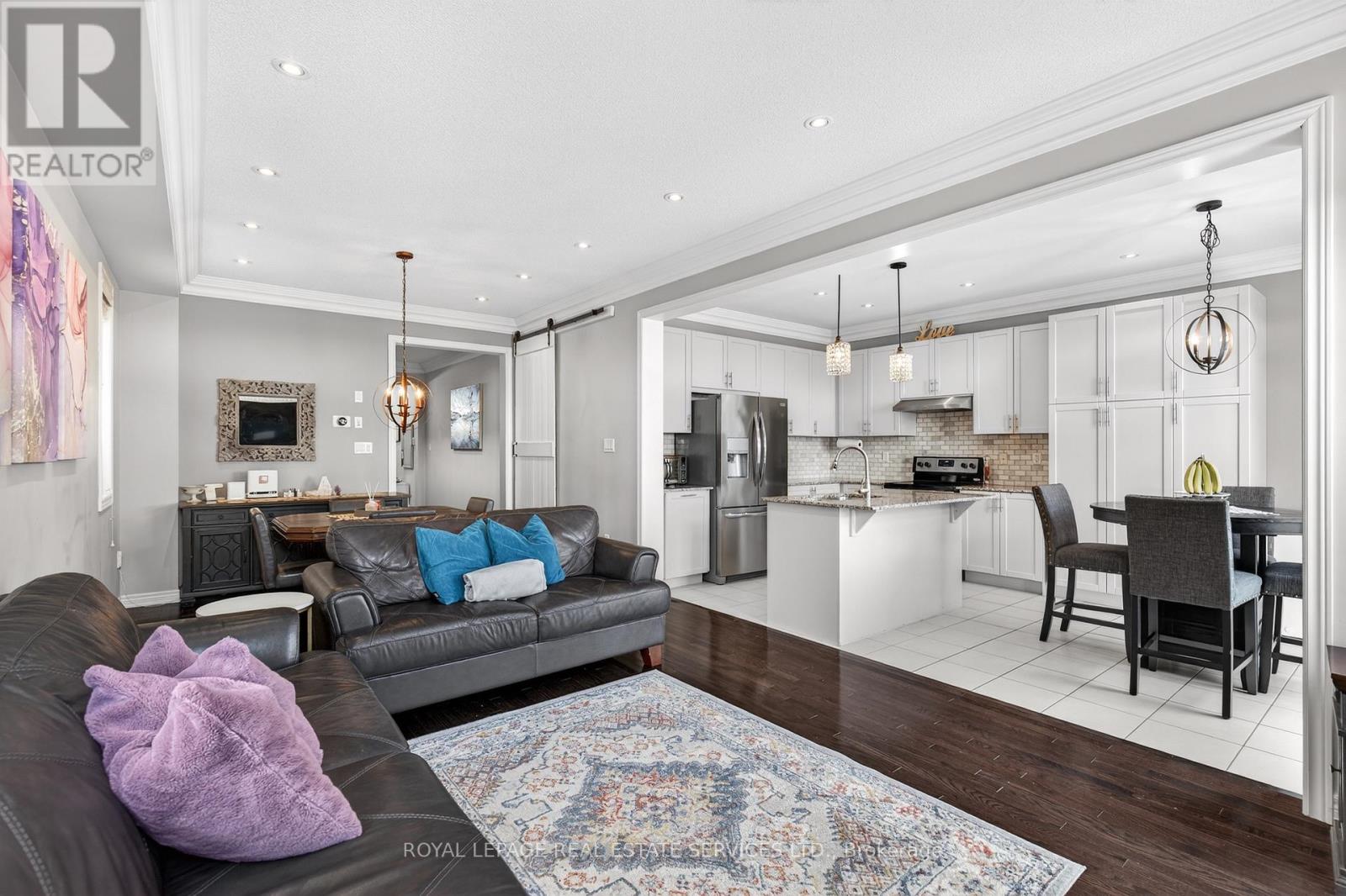 305 Moody Drive, Vaughan, Ontario  L4H 3Z6 - Photo 8 - N12767938