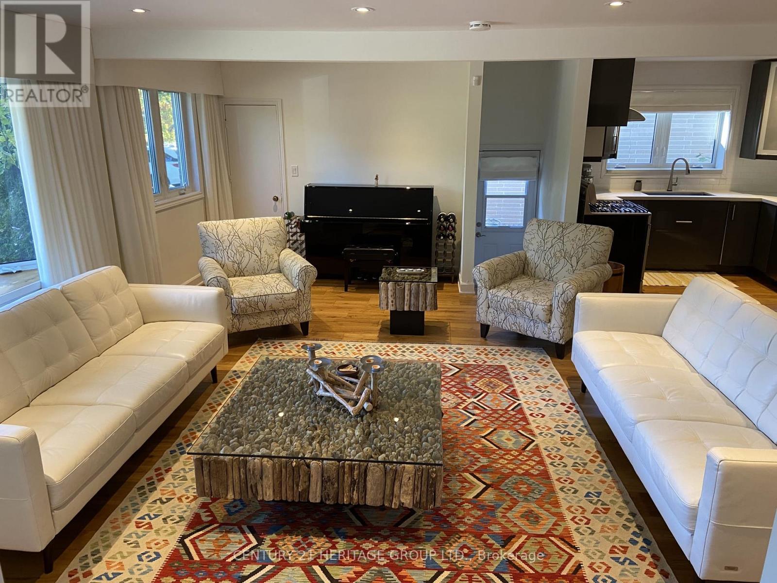 2 - 80 Rockport Crescent, Richmond Hill (Crosby), Ontario  L4C 2L8 - Photo 3 - N12767956