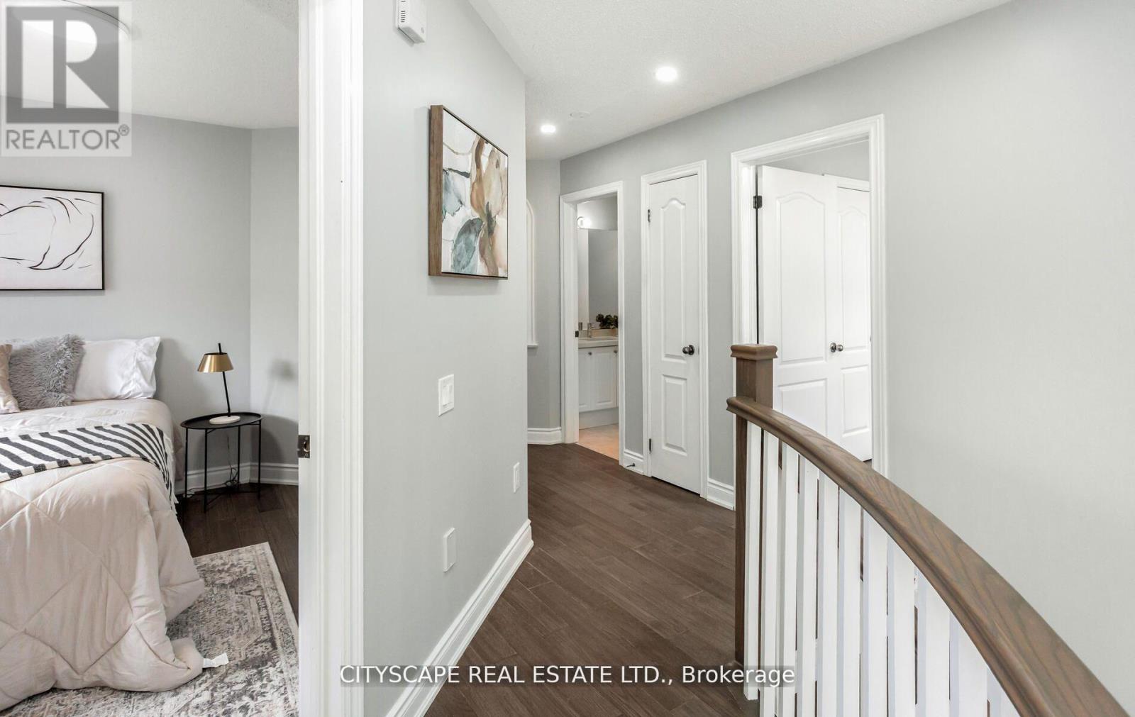 194 Tawny Crescent, Oakville (Br Bronte), Ontario  L6L 6T4 - Photo 15 - W12767866