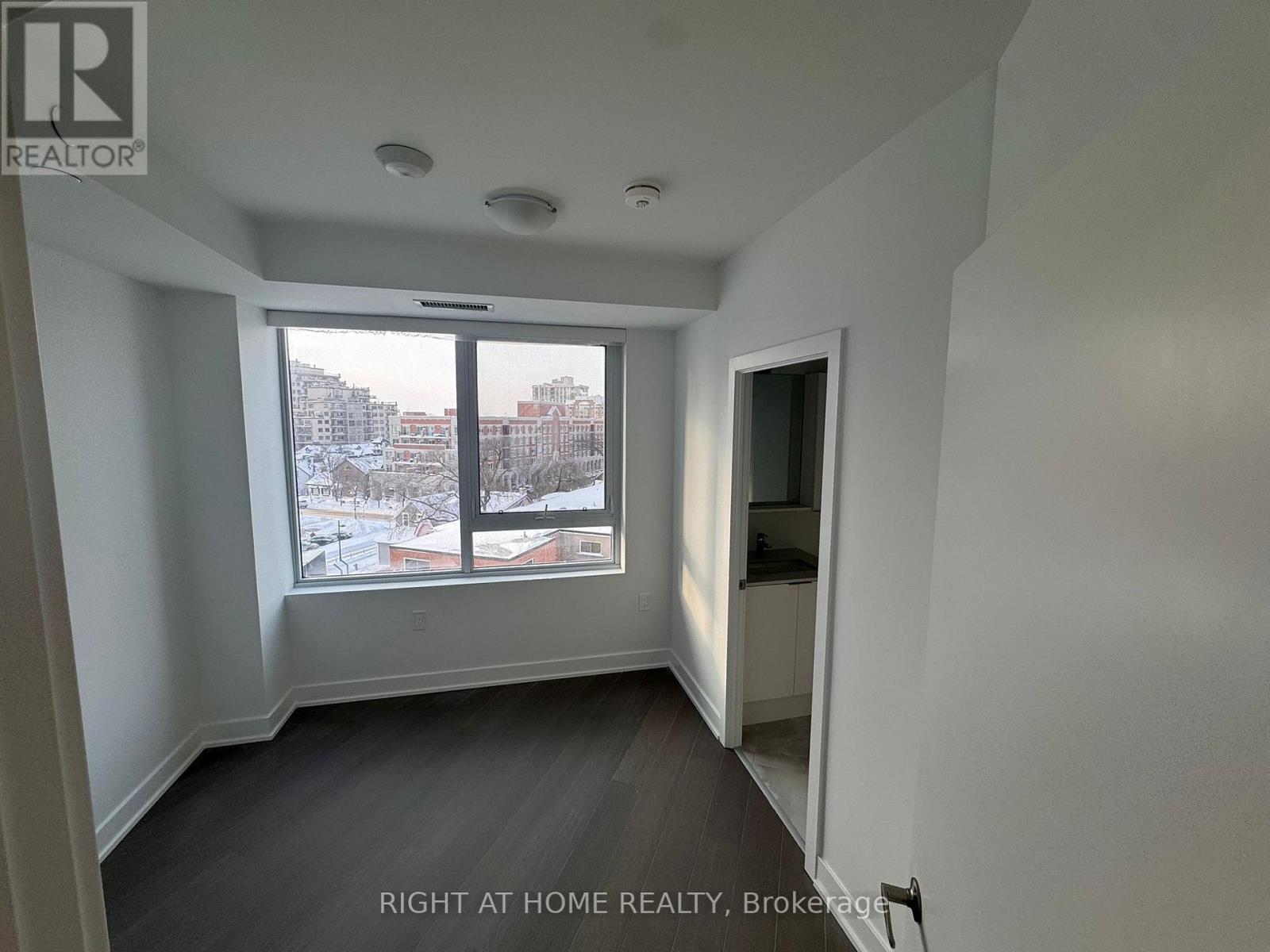 510 - 2088 James Street, Burlington (Brant), Ontario  L7R 0H2 - Photo 6 - W12767872