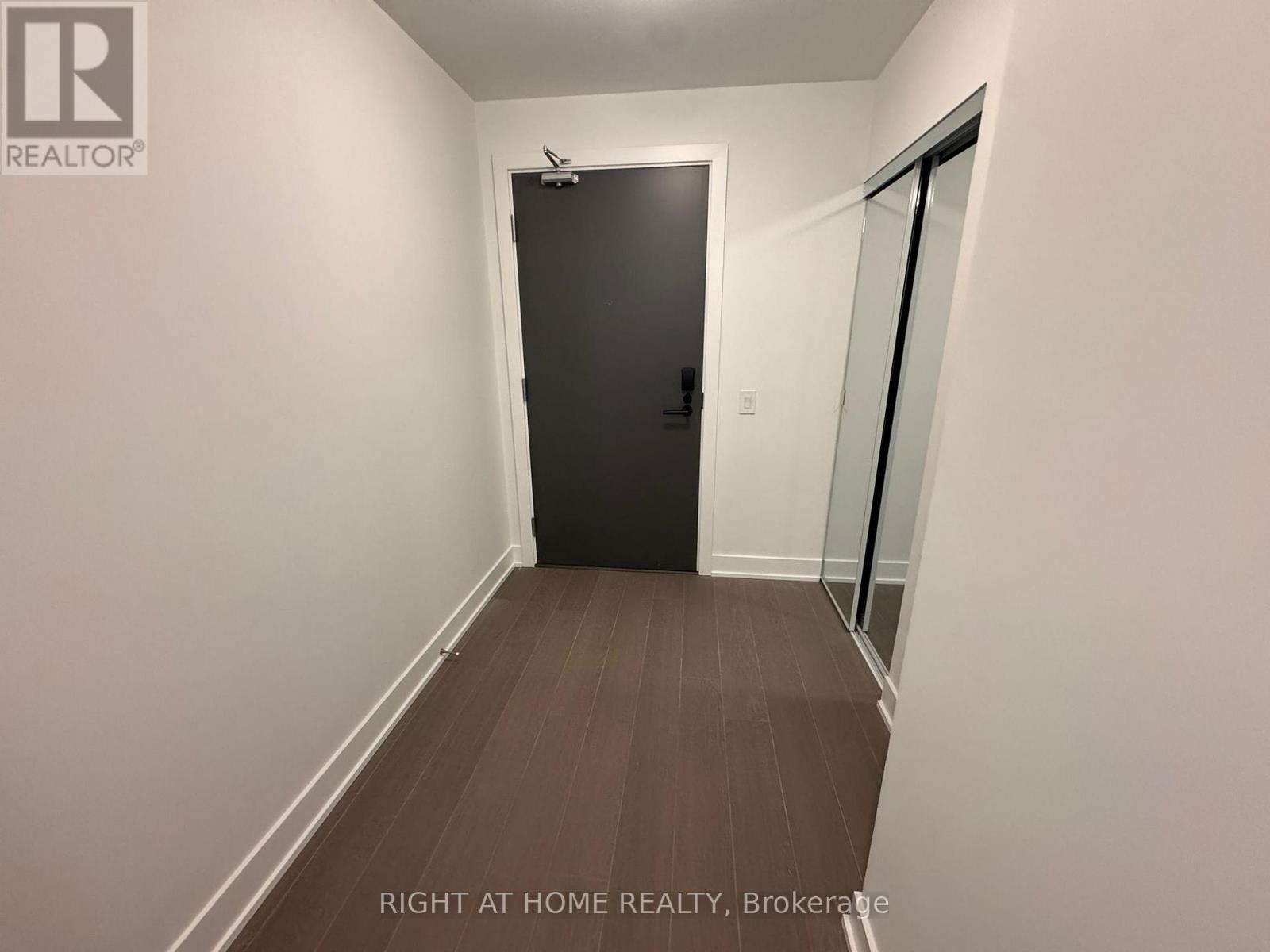 510 - 2088 James Street, Burlington (Brant), Ontario  L7R 0H2 - Photo 7 - W12767872