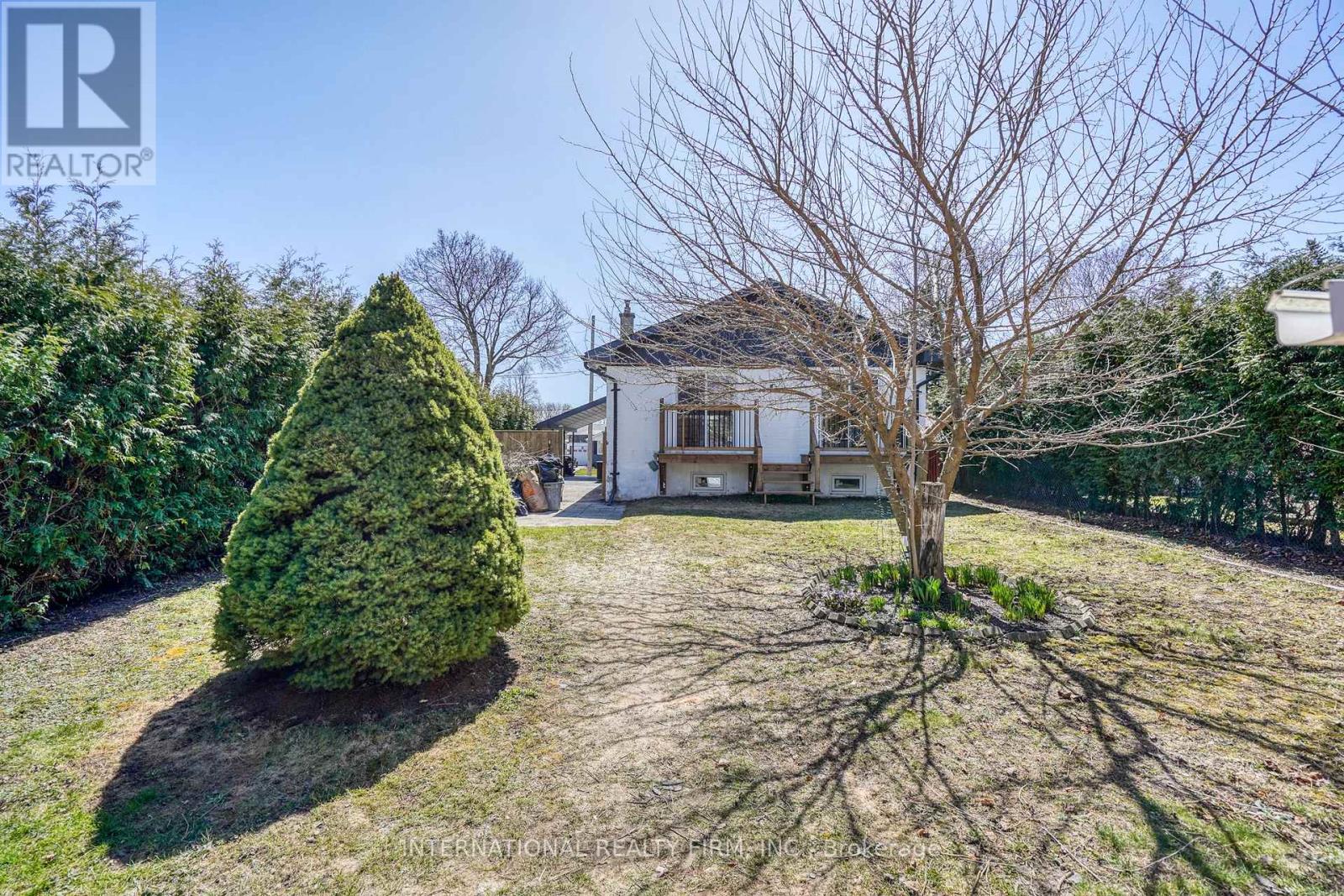 16 Paragon Road, Toronto (Kingsview Village-The Westway), Ontario  M9R 1J5 - Photo 27 - W12767896