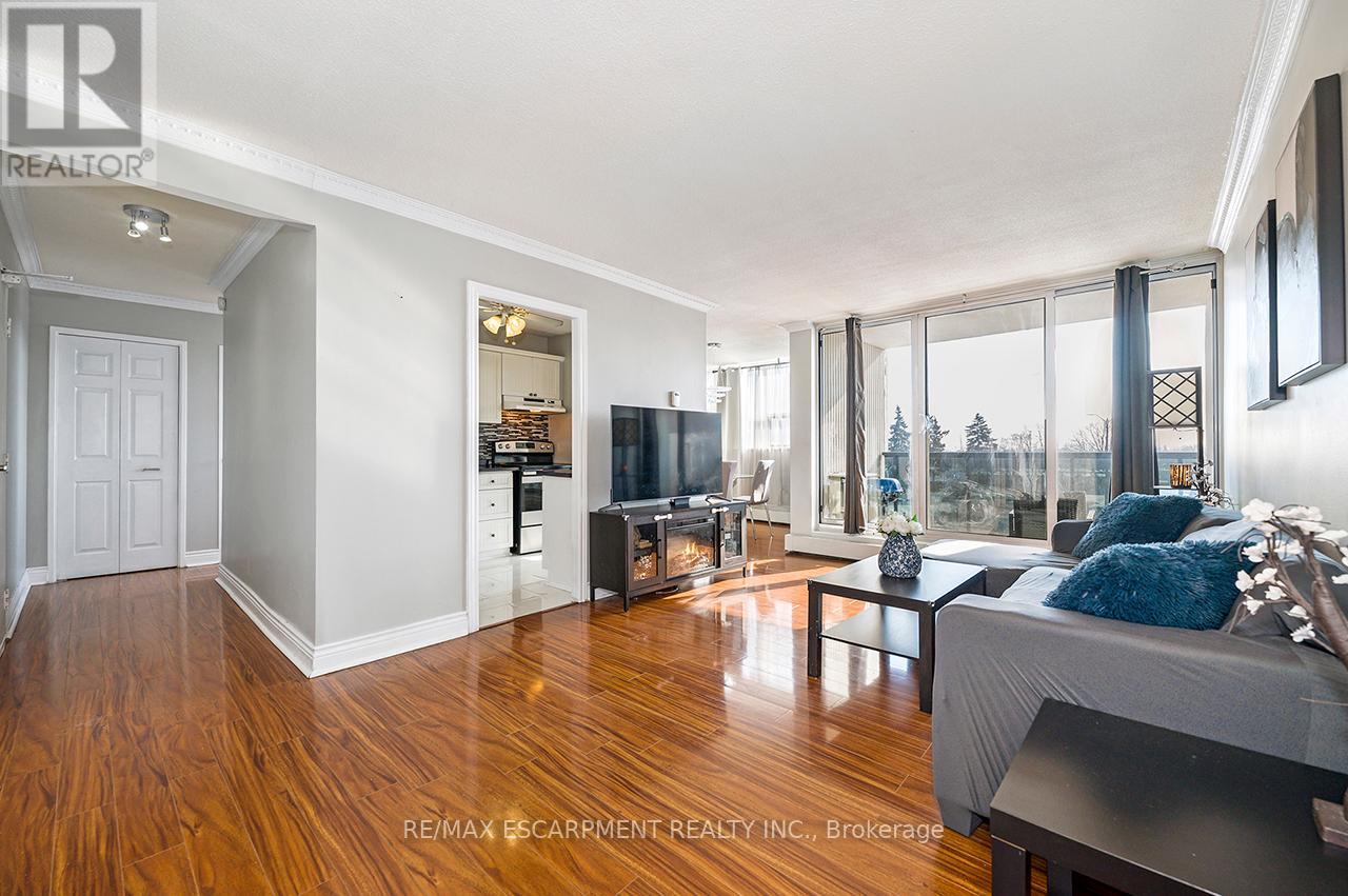 308 - 530 Lolita Gardens, Mississauga (Mississauga Valleys), Ontario  L5A 3T2 - Photo 7 - W12767902