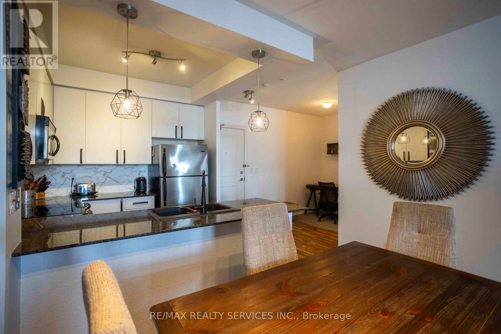 321 - 245 Dalesford Road, Toronto, Ontario  M8Y 4H7 - Photo 7 - W12767916