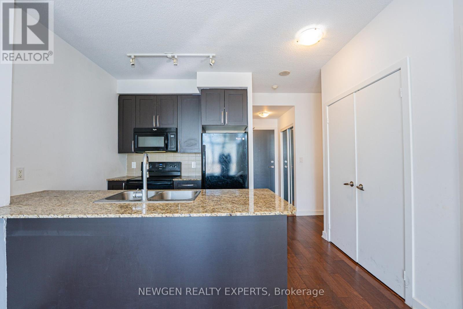 2908 - 4070 Confederation Parkway, Mississauga (City Centre), Ontario  L5B 0E9 - Photo 14 - W12767934