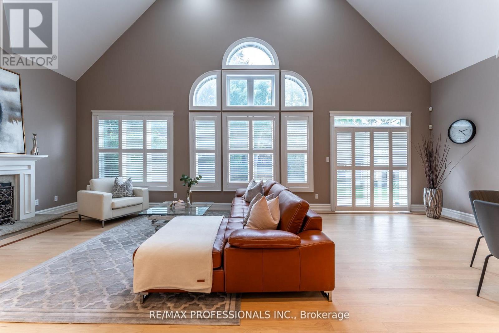 354 Country Club Crescent, Mississauga (Clarkson), Ontario  L5J 2P8 - Photo 30 - W12767950