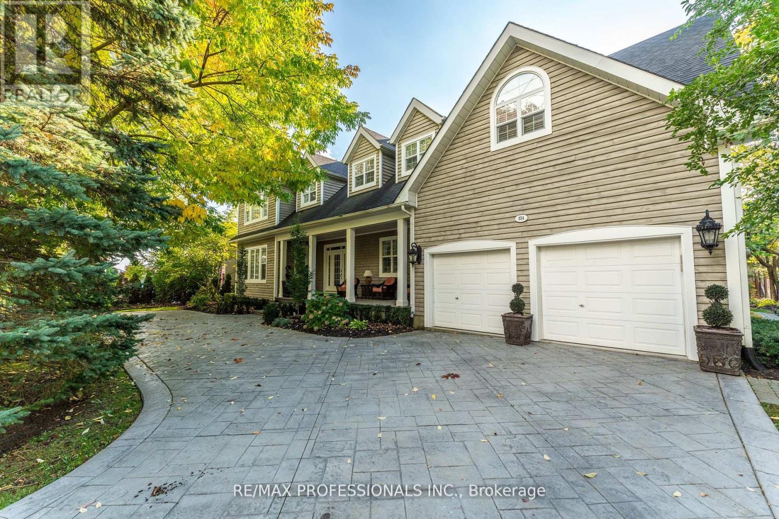 354 Country Club Crescent, Mississauga (Clarkson), Ontario  L5J 2P8 - Photo 4 - W12767950