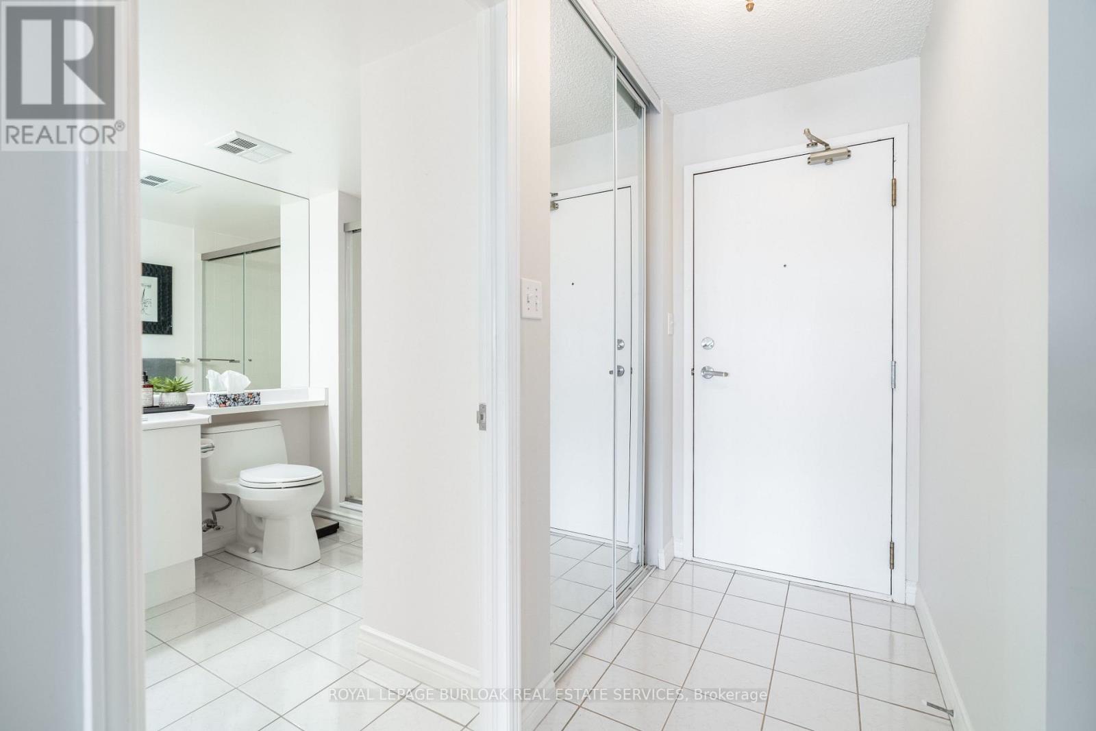 606 - 1276 Maple Crossing Boulevard, Burlington (Brant), Ontario  L7S 2J9 - Photo 10 - W12767960