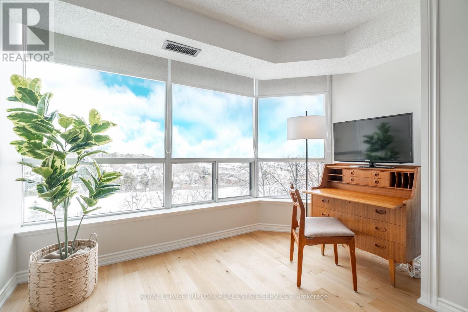 606 - 1276 Maple Crossing Boulevard, Burlington (Brant), Ontario  L7S 2J9 - Photo 16 - W12767960