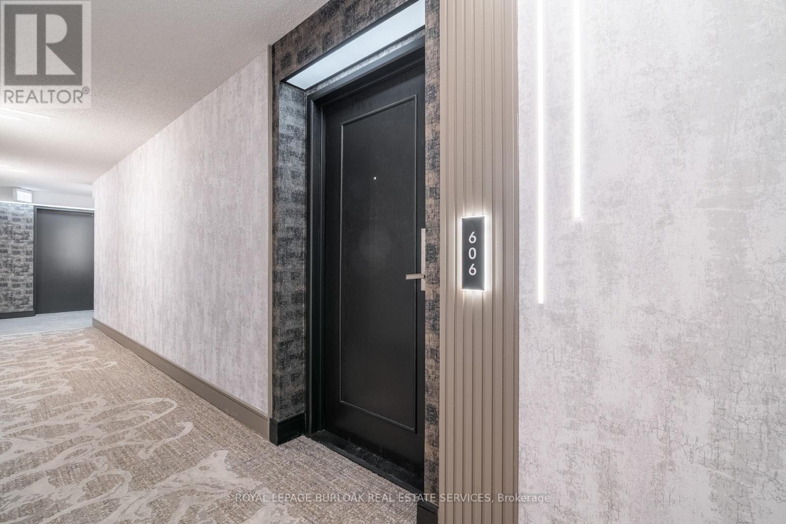 606 - 1276 Maple Crossing Boulevard, Burlington (Brant), Ontario  L7S 2J9 - Photo 5 - W12767960