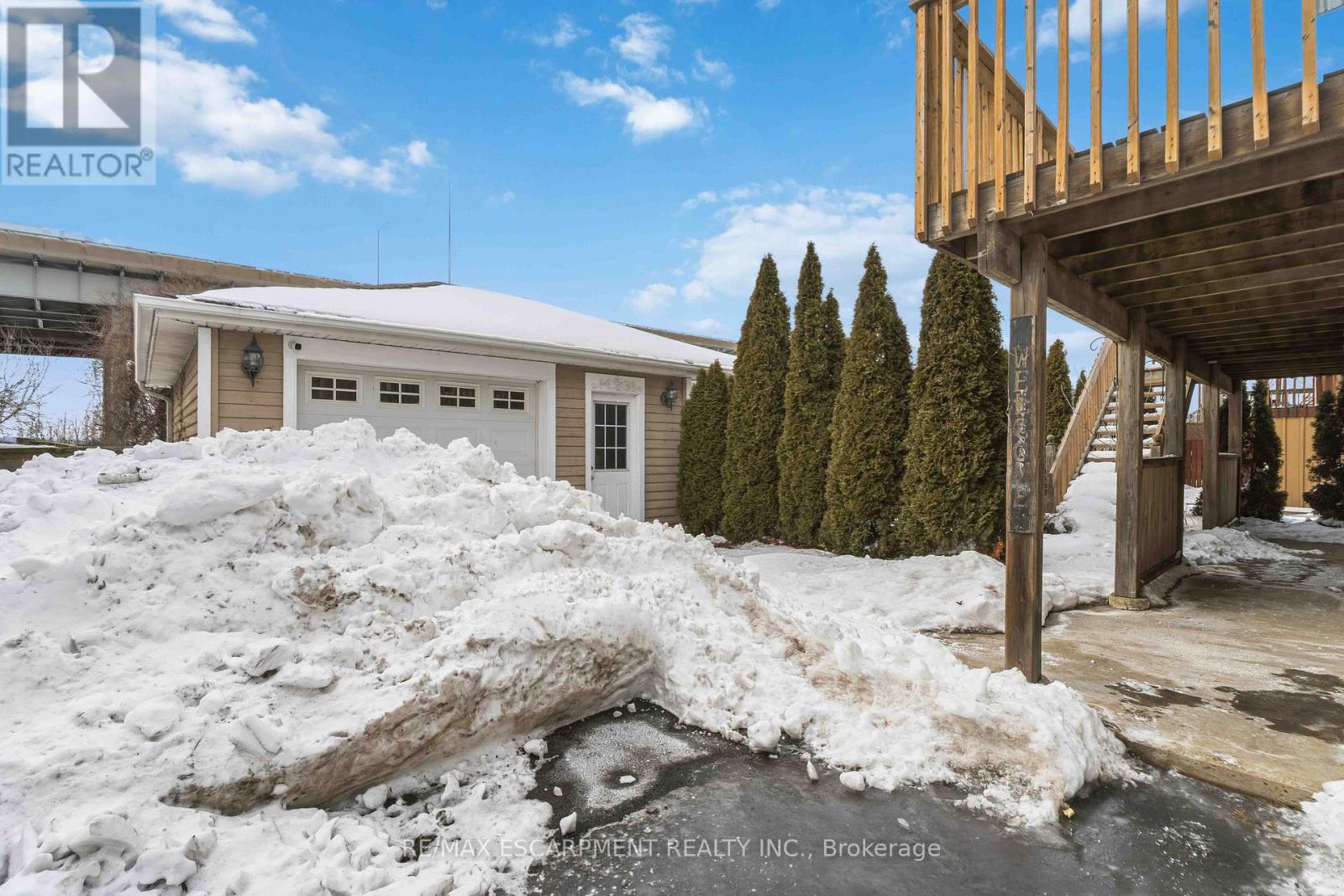 1056 Beach Boulevard, Hamilton (Hamilton Beach), Ontario  L8H 6Z4 - Photo 27 - X12767876