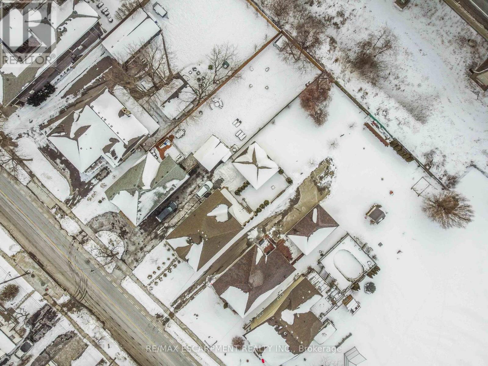 1056 Beach Boulevard, Hamilton (Hamilton Beach), Ontario  L8H 6Z4 - Photo 40 - X12767876