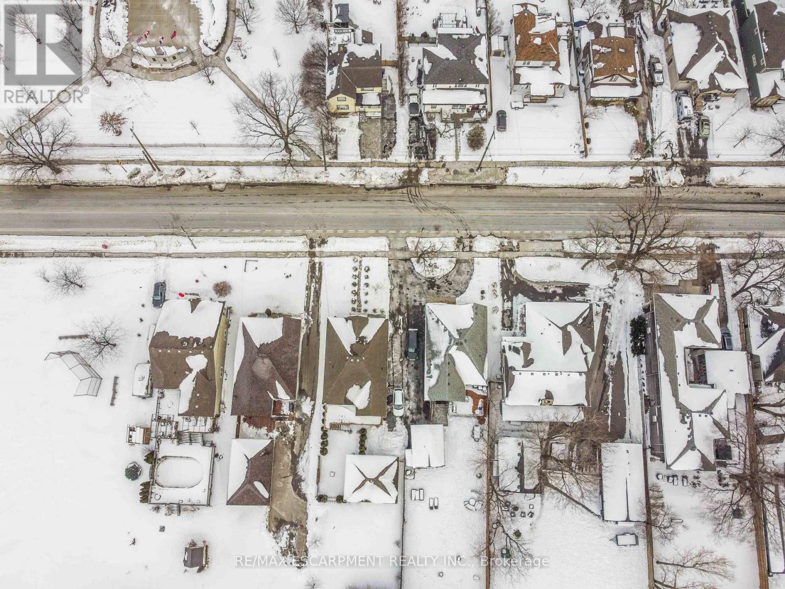 1056 Beach Boulevard, Hamilton (Hamilton Beach), Ontario  L8H 6Z4 - Photo 42 - X12767876