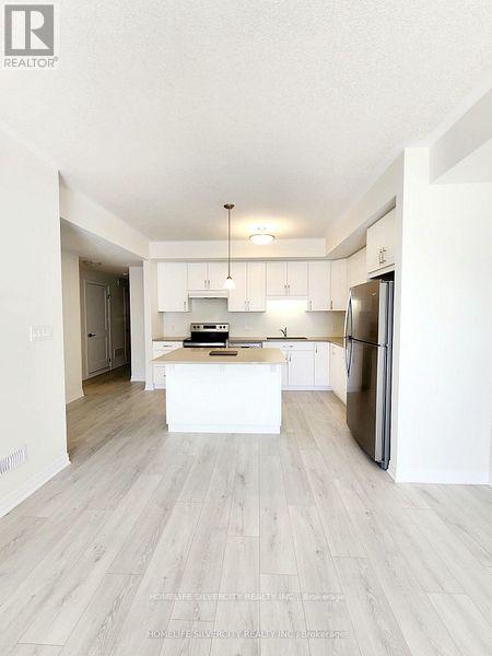 C33 - 142 Foamflower Place, Waterloo, Ontario  N2C 0G9 - Photo 9 - X12767914