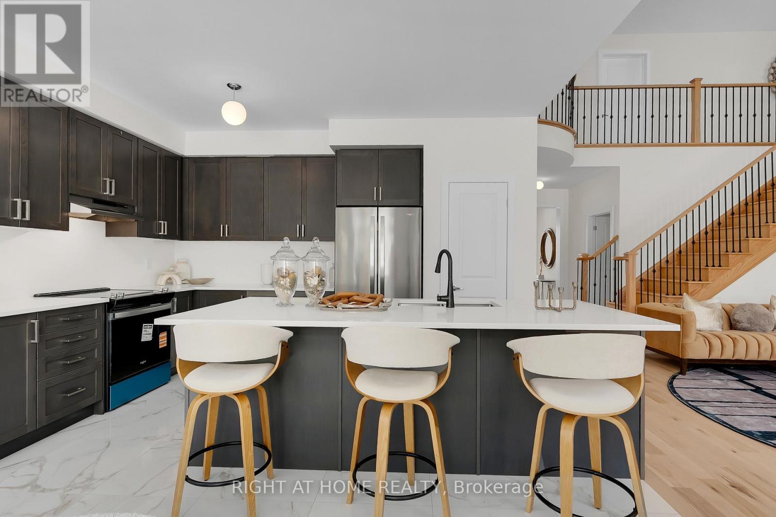 13 East Vista Terrace, Quinte West (Murray Ward), Ontario  K0K 1L0 - Photo 12 - X12767930