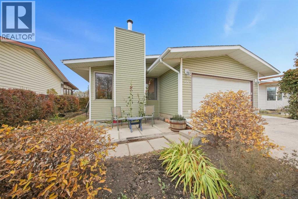 55 Nyman Crescent, Red Deer, Alberta  T4P 1Z5 - Photo 2 - A2262976