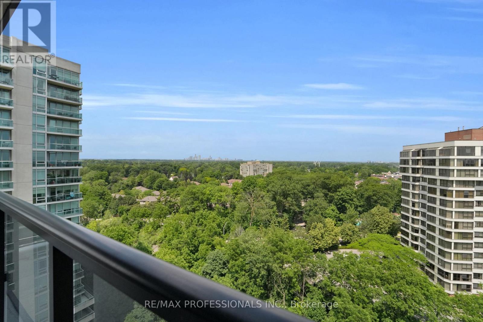 1402 - 1035 Southdown Road, Mississauga, Ontario  L5J 0A2 - Photo 45 - W12767944