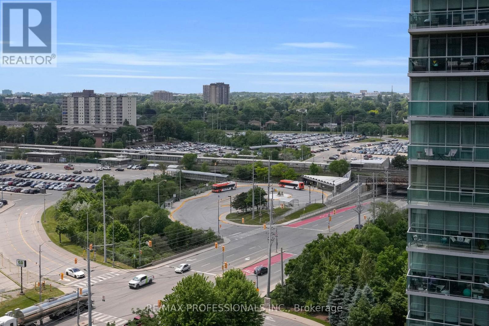 1402 - 1035 Southdown Road, Mississauga, Ontario  L5J 0A2 - Photo 47 - W12767944