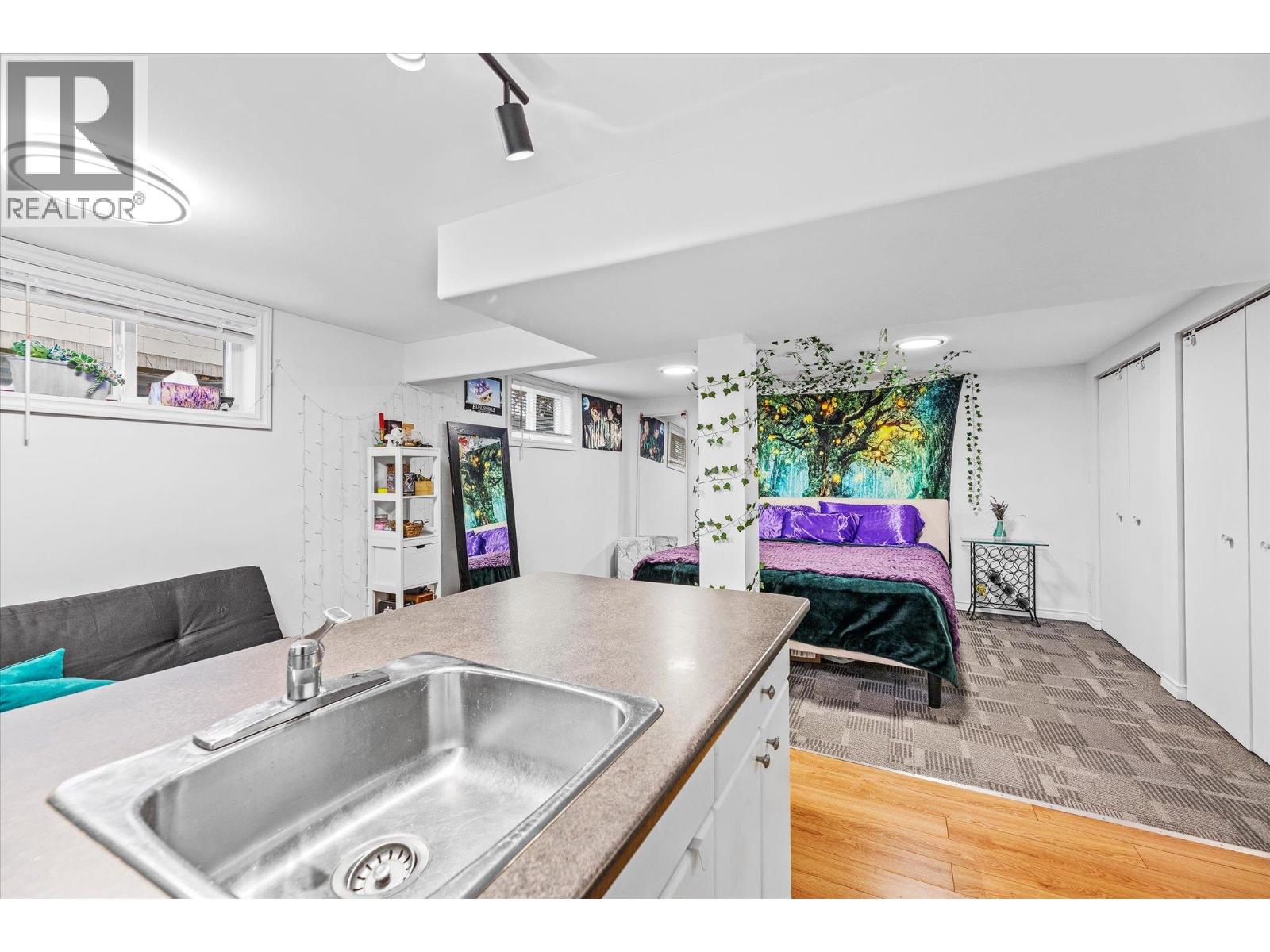 13614 SPENCER Avenue Summerland Photo 30