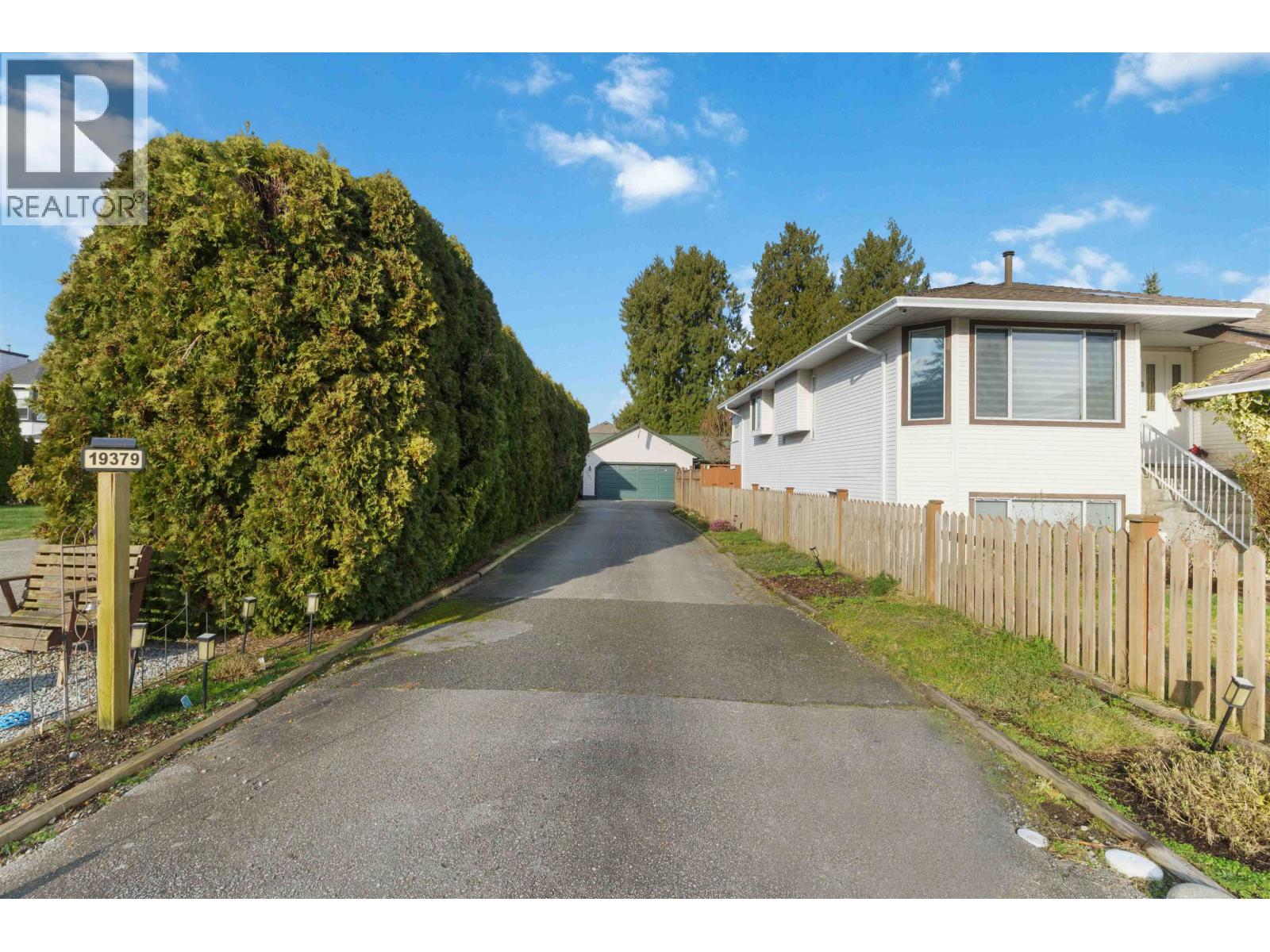 19379 Cusick Crescent, Pitt Meadows, British Columbia  V3Y 2M9 - Photo 39 - R3083001