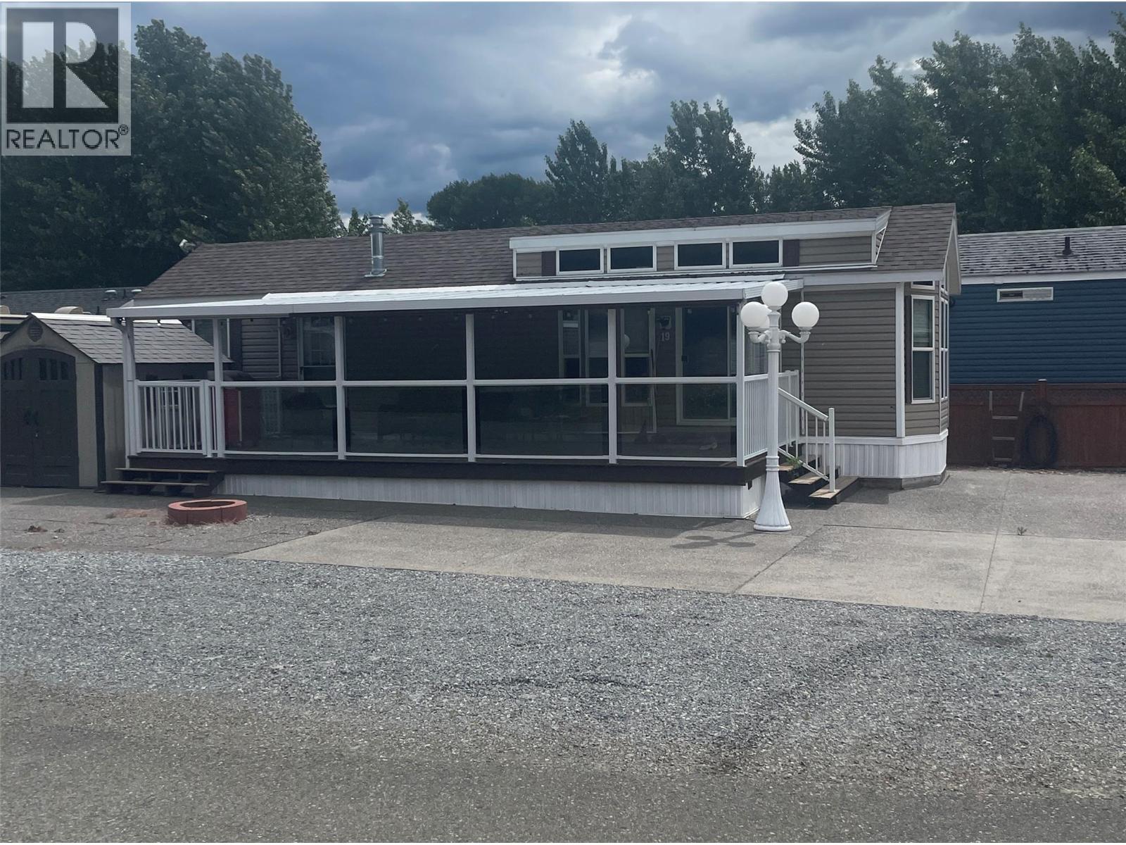 2633 Squilax Anglemont Road Unit# 19, Lee Creek, British Columbia  V0E 1M4 - Photo 3 - 10350932