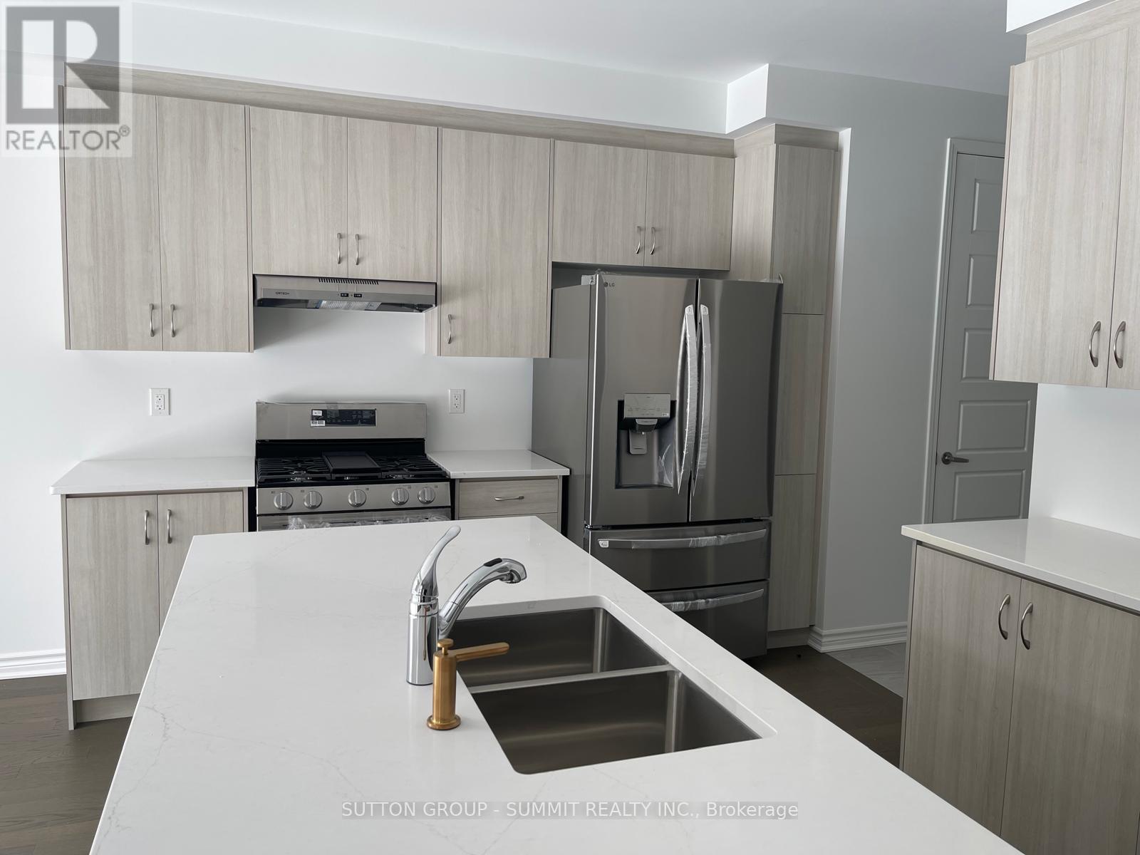 1444 Melville Bonus Crescent, Milton, Ontario  L9E 2H1 - Photo 13 - W12690554