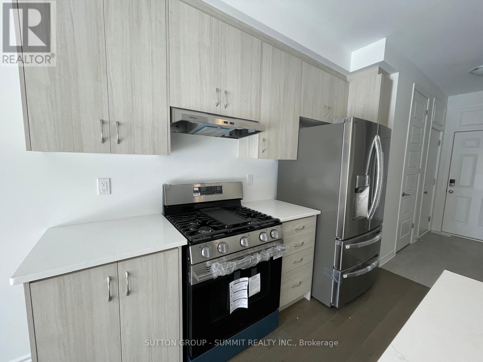 1444 Melville Bonus Crescent, Milton, Ontario  L9E 2H1 - Photo 14 - W12690554