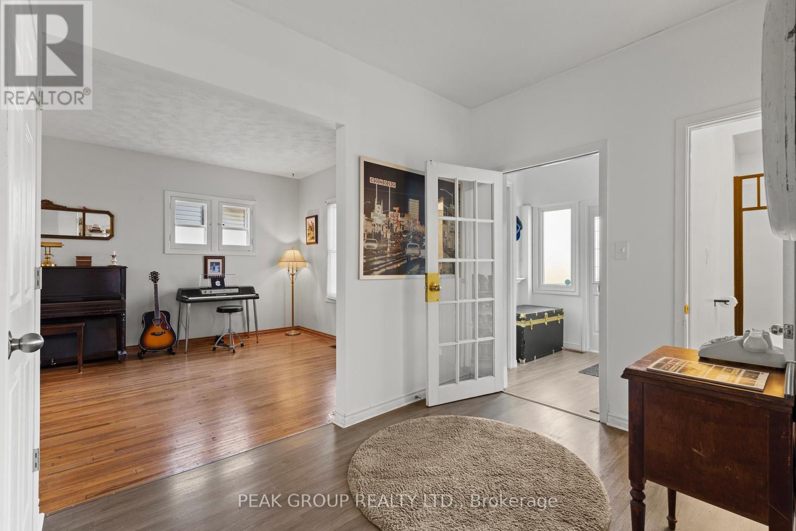 4732 Ryerson Crescent, Niagara Falls, Ontario  L2E 1E5 - Photo 6 - X12768008