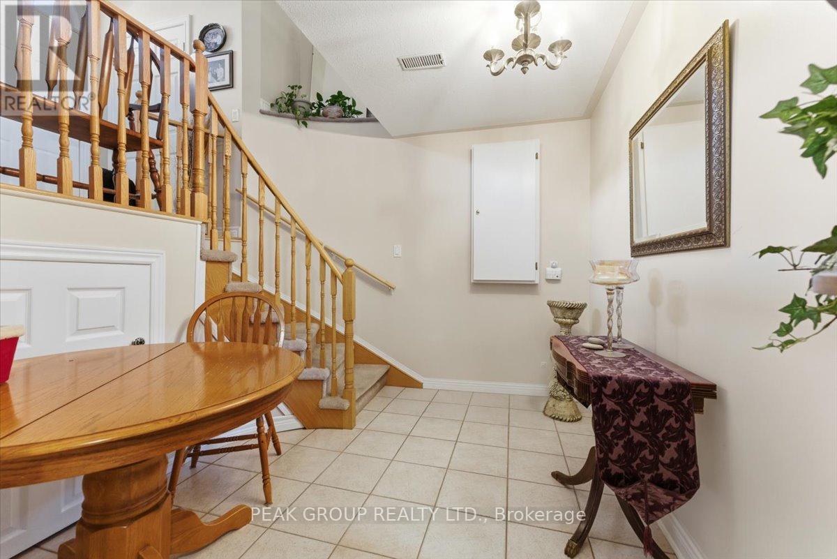 35 Jackson Court E, Welland (N. Welland), Ontario  L3C 7G4 - Photo 14 - X12768044