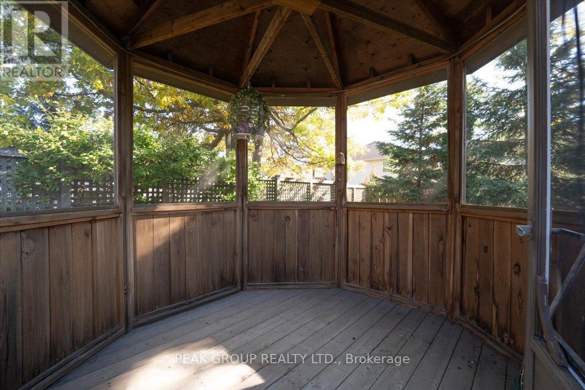 35 Jackson Court E, Welland (N. Welland), Ontario  L3C 7G4 - Photo 25 - X12768044