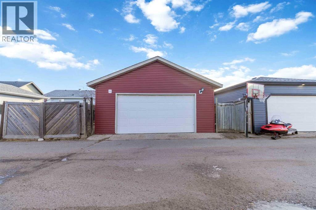 120 Atkinson Road, Fort Mcmurray, Alberta  T9J 1E8 - Photo 36 - A2270096