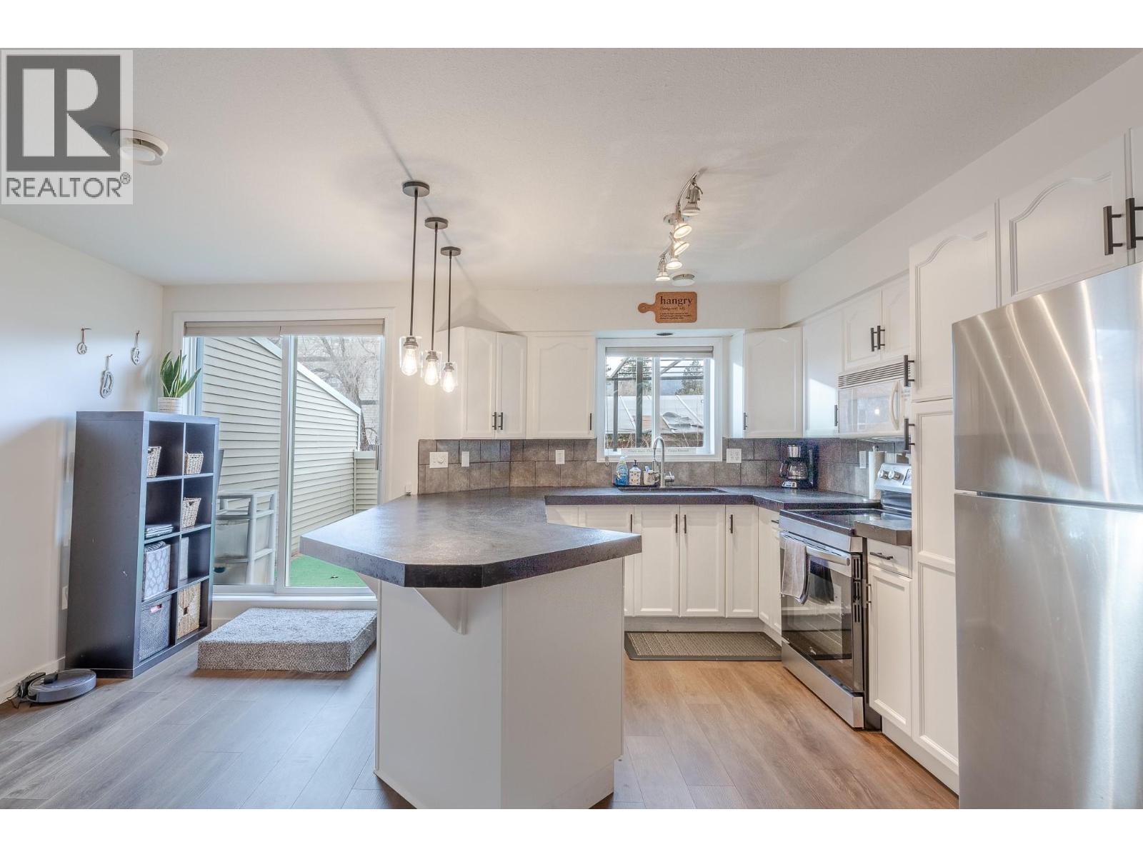 99 CALGARY Avenue Unit# 105 Penticton Photo 8