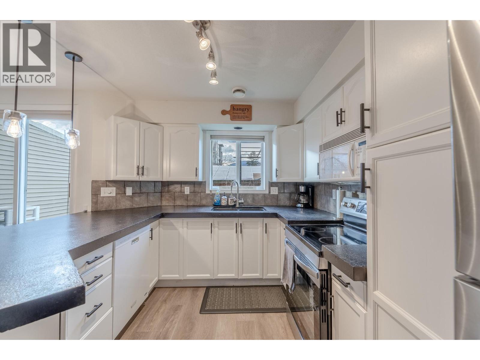 99 CALGARY Avenue Unit# 105 Penticton Photo 4