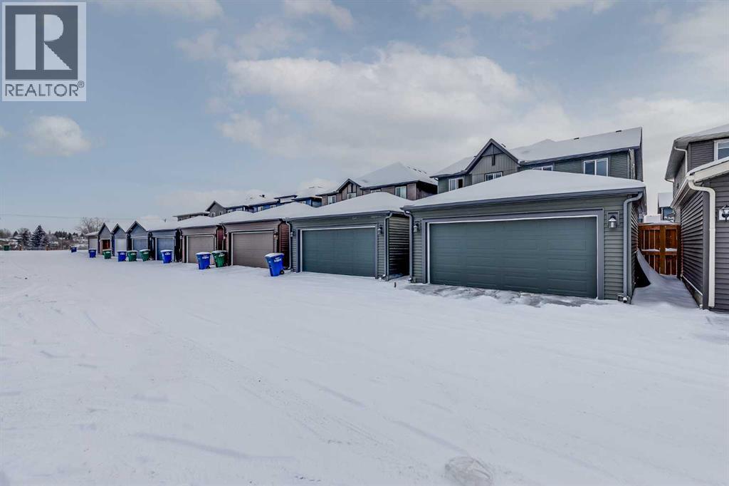 226 Midgrove Mews Sw, Airdrie, Alberta  T4B 5K7 - Photo 2 - A2274679