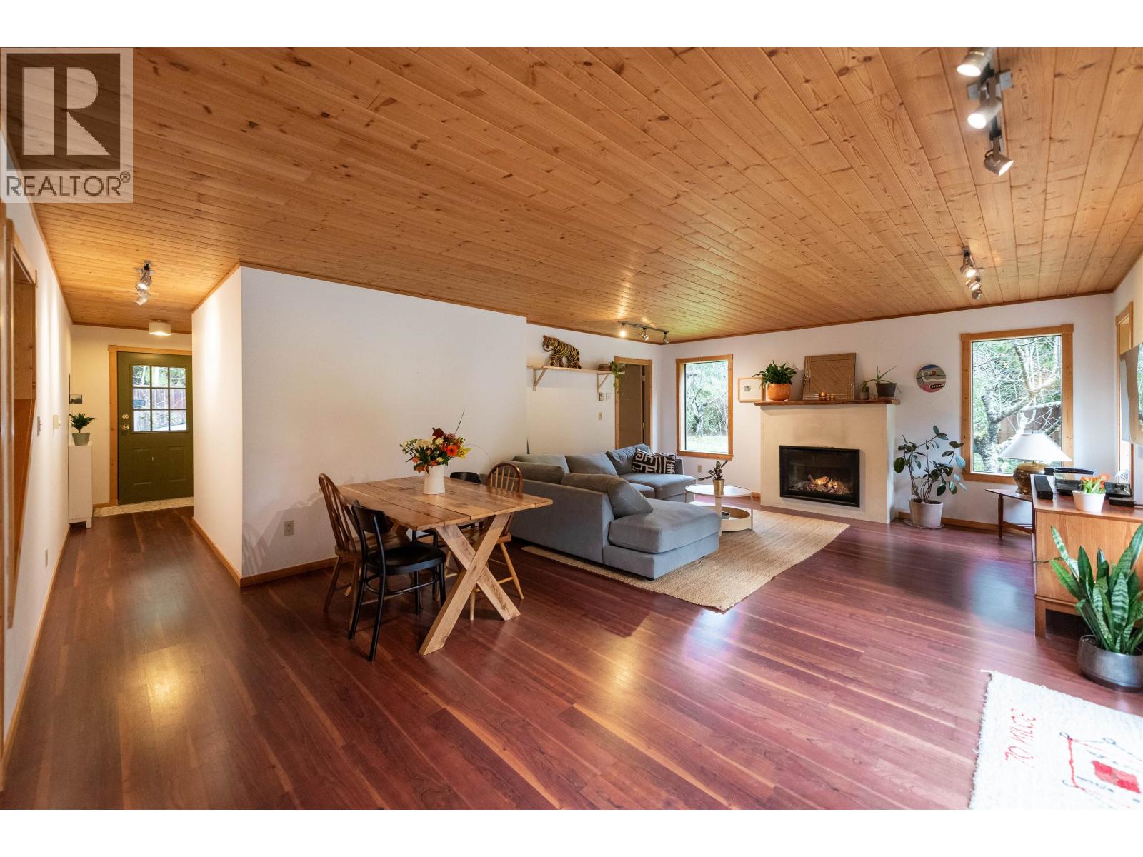 1479 Park Avenue, Roberts Creek, British Columbia  V0N 2W2 - Photo 6 - R3087597