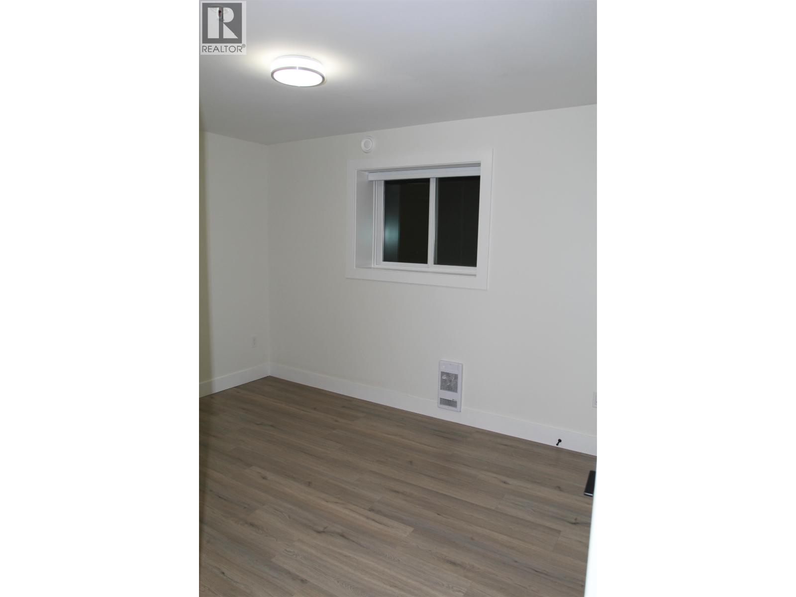 10590 Mcveety S 10590 Mcveety St, Maple Ridge, British Columbia  V2W 0K3 - Photo 3 - R3087586