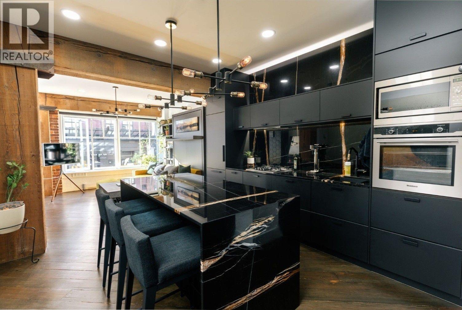 202 1178 Hamilton Street, Vancouver, British Columbia  V6B 2S2 - Photo 3 - R3087605