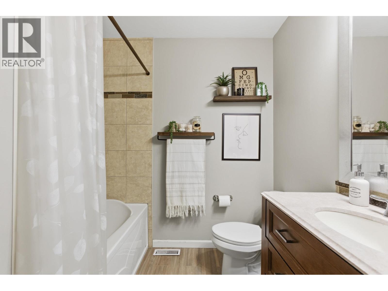 102 1176 Falcon Drive, Coquitlam, British Columbia  V3E 2N7 - Photo 22 - R3087568